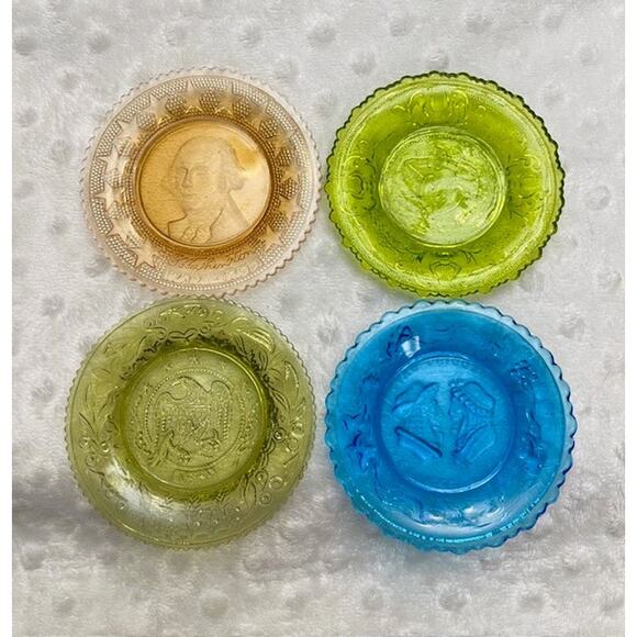 Vintage Lot of (4) Westmoreland 3 1/2" Scalloped Edge Themed Mini Plates - Picture 1 of 9